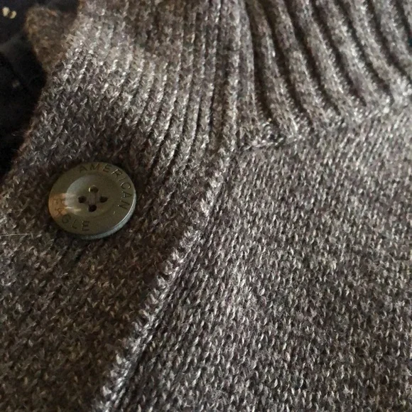 Men’s American Eagle sweater, seriously soft, never worn, XS - Picture 2 of 4